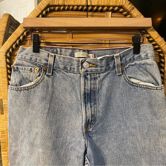 Women’s vintage Levi's 550 Light Blue relaxed tapered fit denim Jeans Y2K 12 - Picture 4 of 8